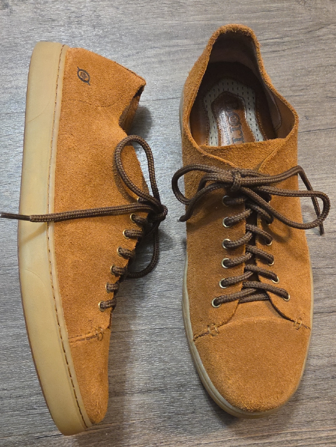 Brn "Bayne Sport" Tan Suede Leather Low-Top Sneakers